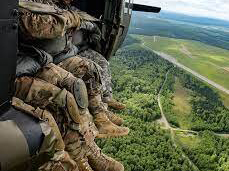 Why Do Tactical Pants Require Knee Pads? A Closer Look at the Built-In Body Armor